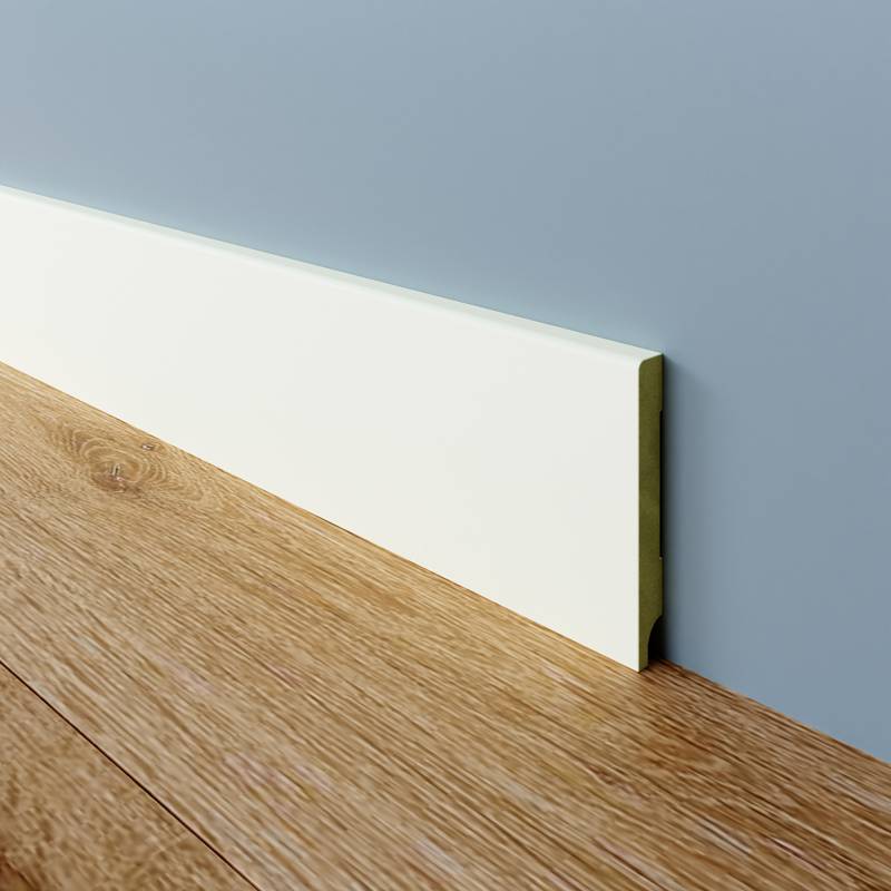 Gladde plint - 18 x 190 mm - RAL 9016